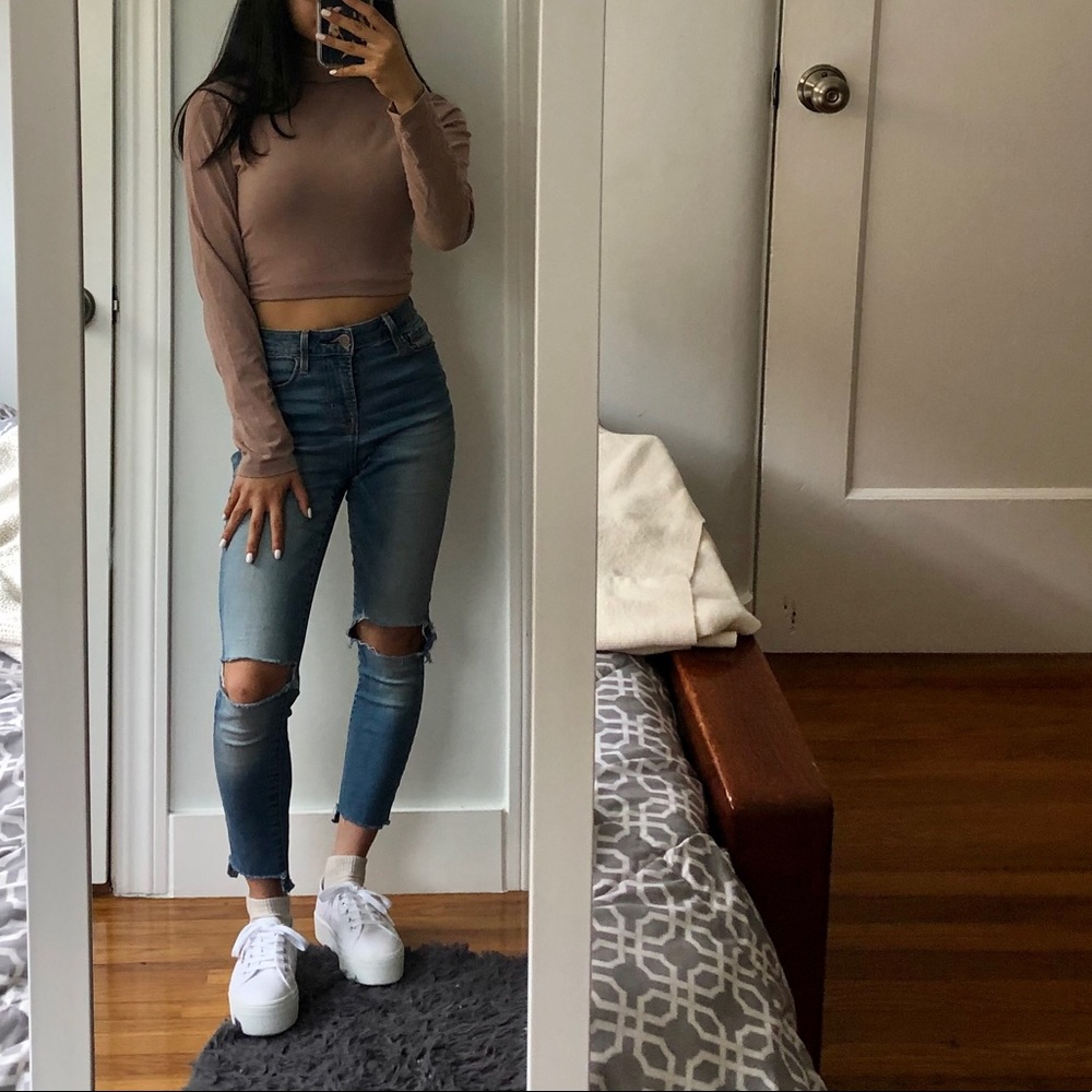 SOLD Cropped F21 Turtleneck